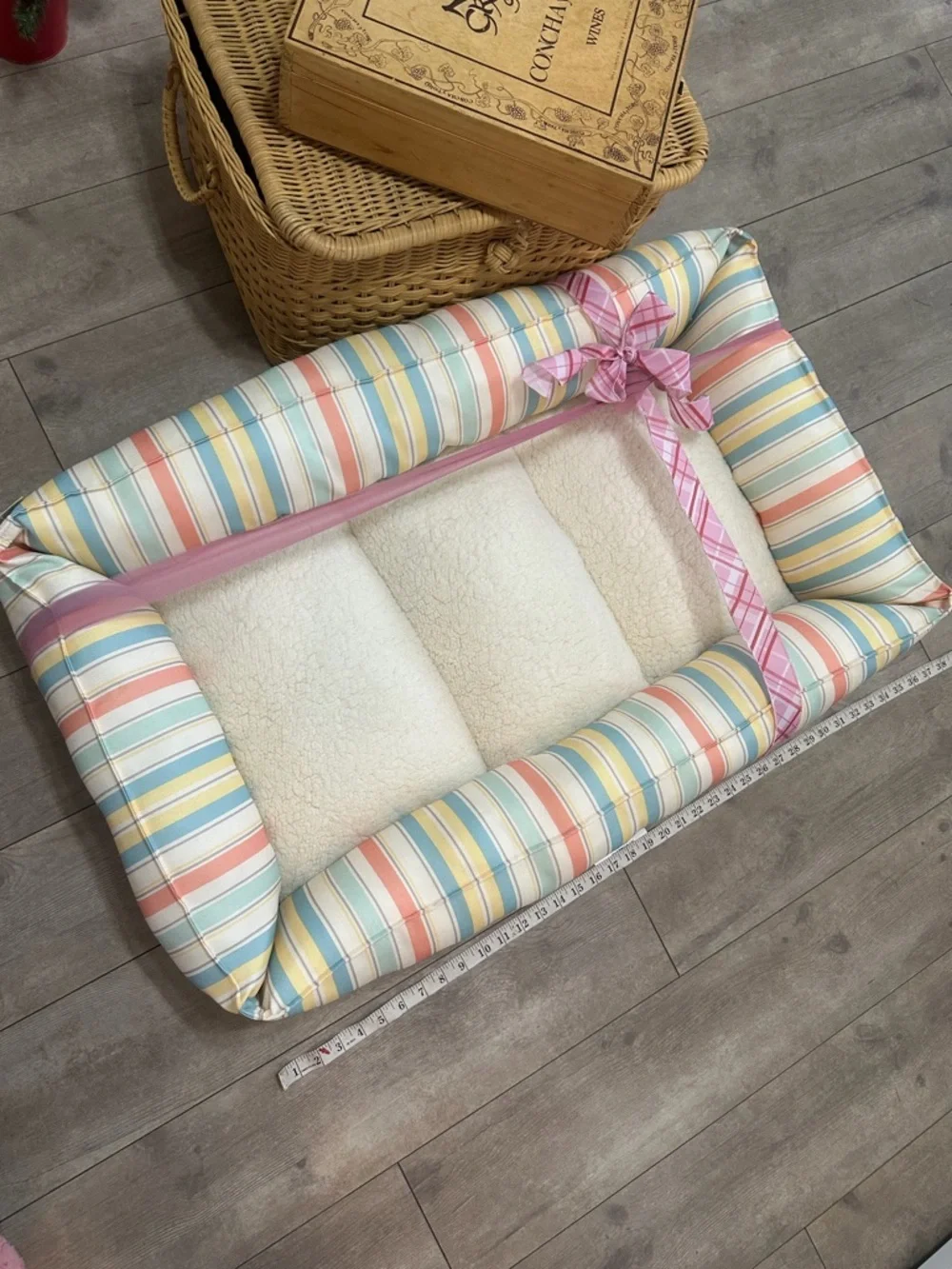 New LUXURIOUS Orthopedic Dog Bed Large Dog Bed Modern Pastel Striped Pet Bed